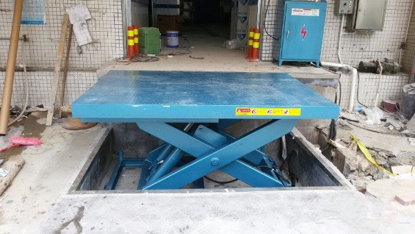 通化电动剪叉式升降平台厂家
